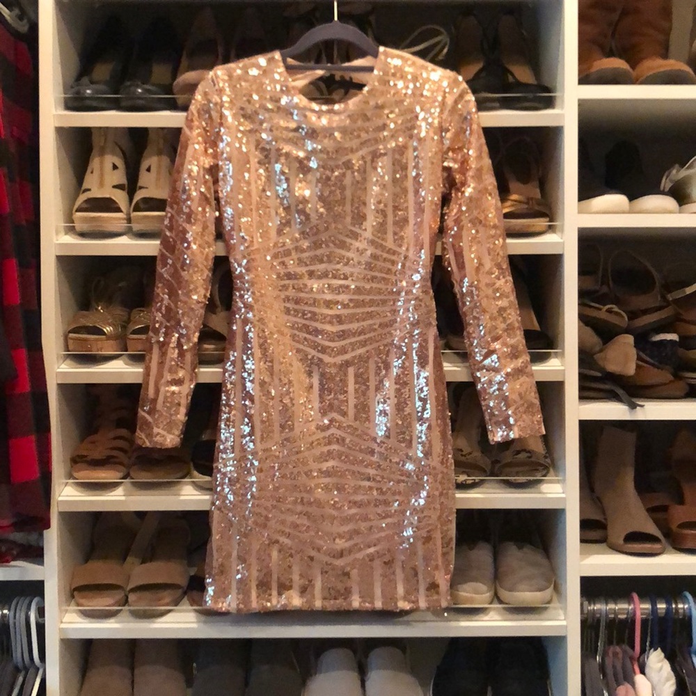 NIP LS Rose Gold Sequin Bodycon Dress, Size M